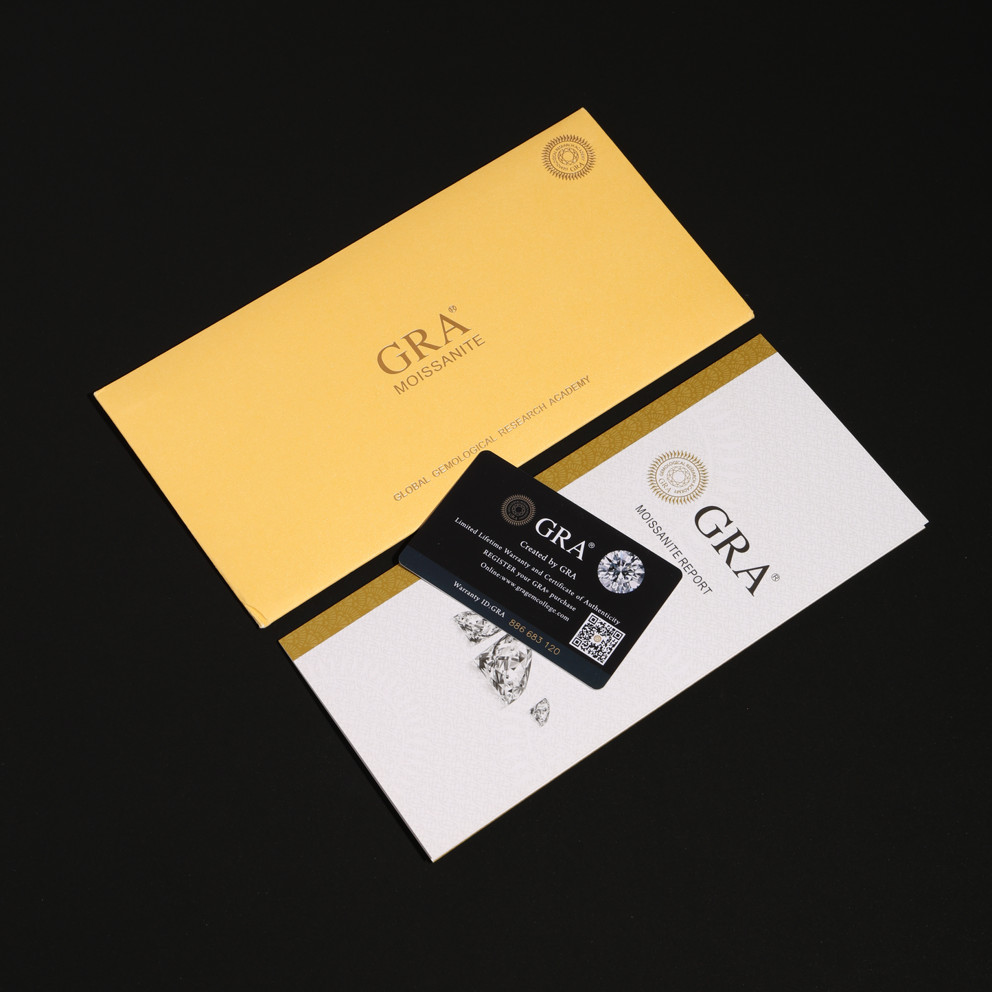 0.3Ct/0.5Ct/1Ct S925 Silver Moissanite Light Green Snowflake Round Cut Stud Earrings