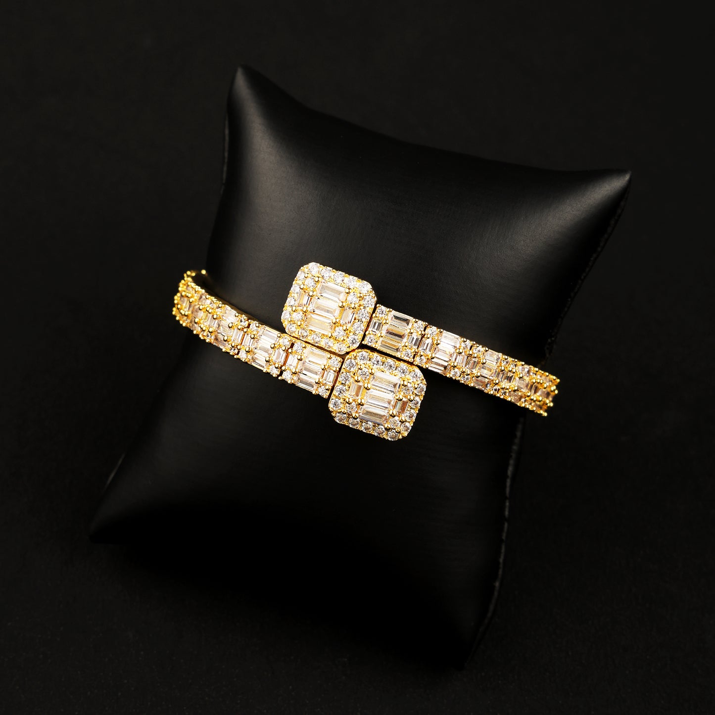 Baguette Bangle Bracelet 18K Gold
