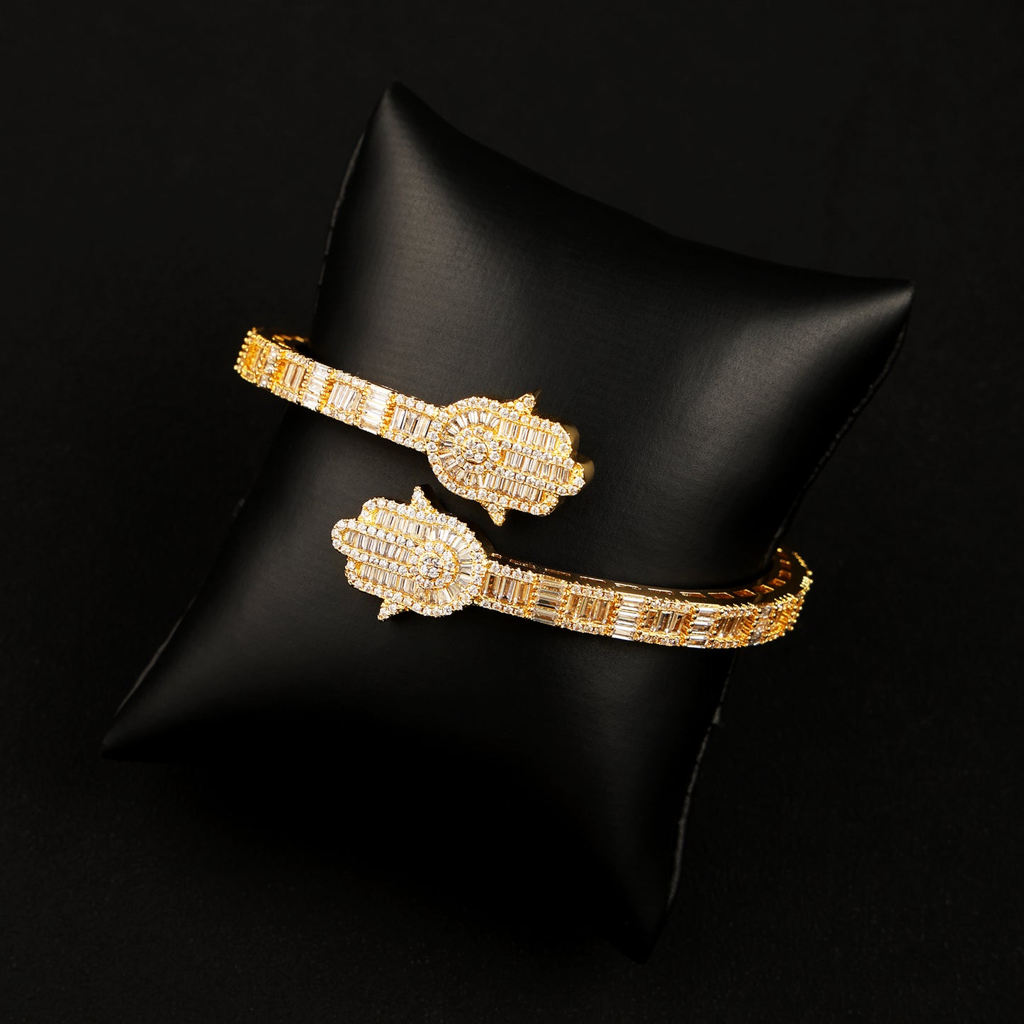 Hamsa Hand Bauguette 手链 18K 金