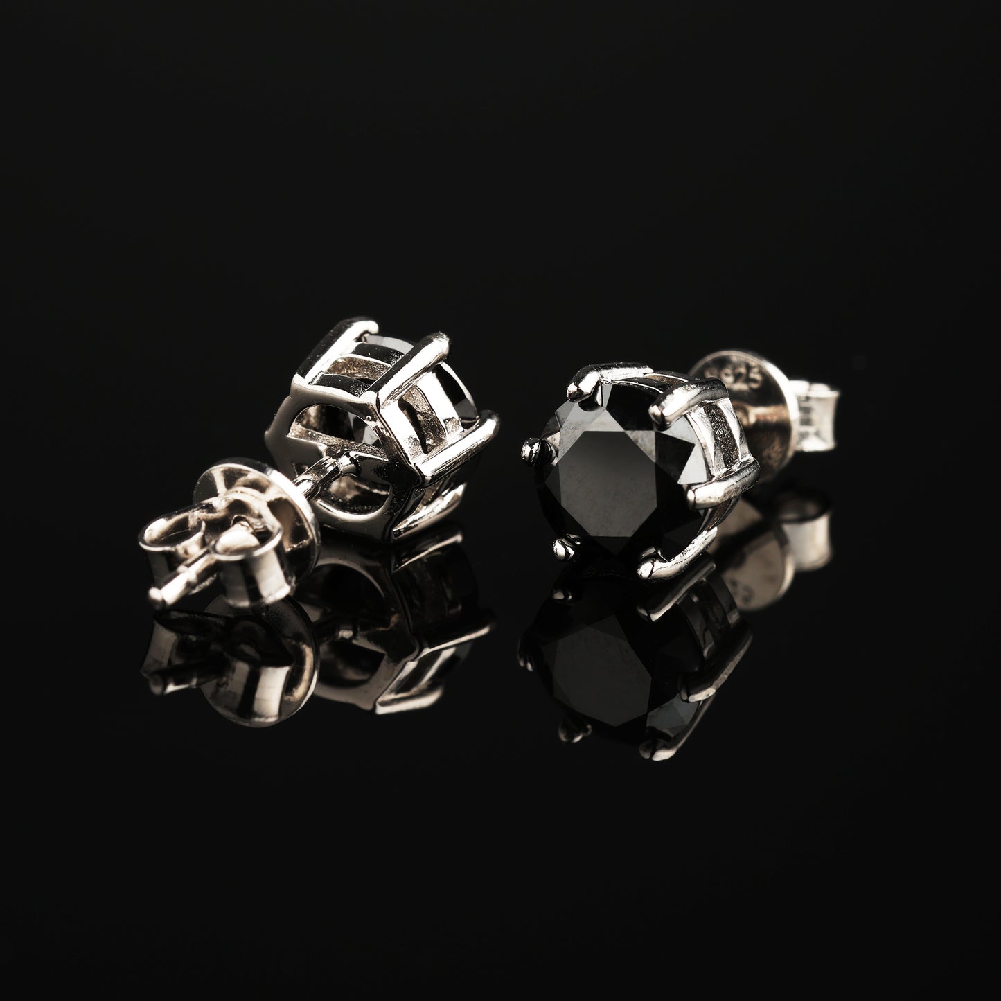 0.3Ct/0.5Ct/1Ct S925 Silver Moissanite Black 6-Prong Round Cut Stud Earrings