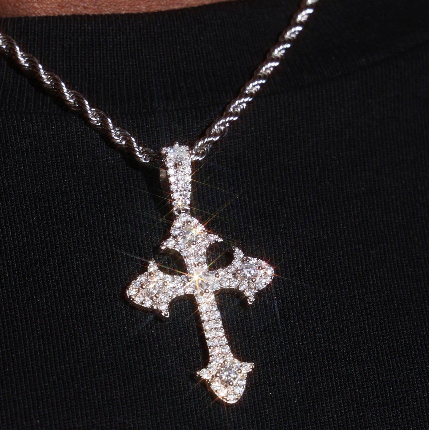 925 Silver Moissanite Fleur Cross Pendant White Gold